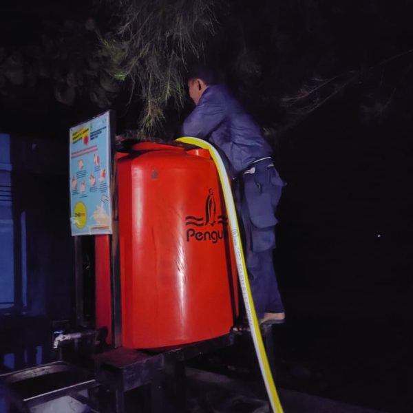 PENGISIAN AIR TOREN NATUNA