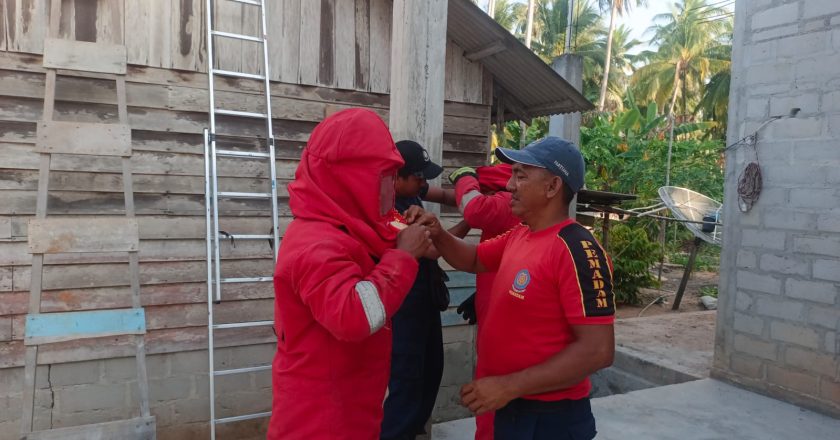 EVAKUASI SARANG MADU DI KELANGA NATUNA