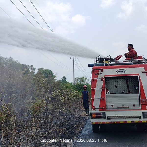 KEBAKARAN LAHAN DI SP 1 NATUNA