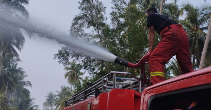 KEBAKARAN LAHAN DI CEMAGA NATUNA