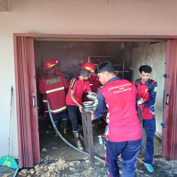 KEBAKARAN RUMAH DI JLN.SIHOTANG NATUNA